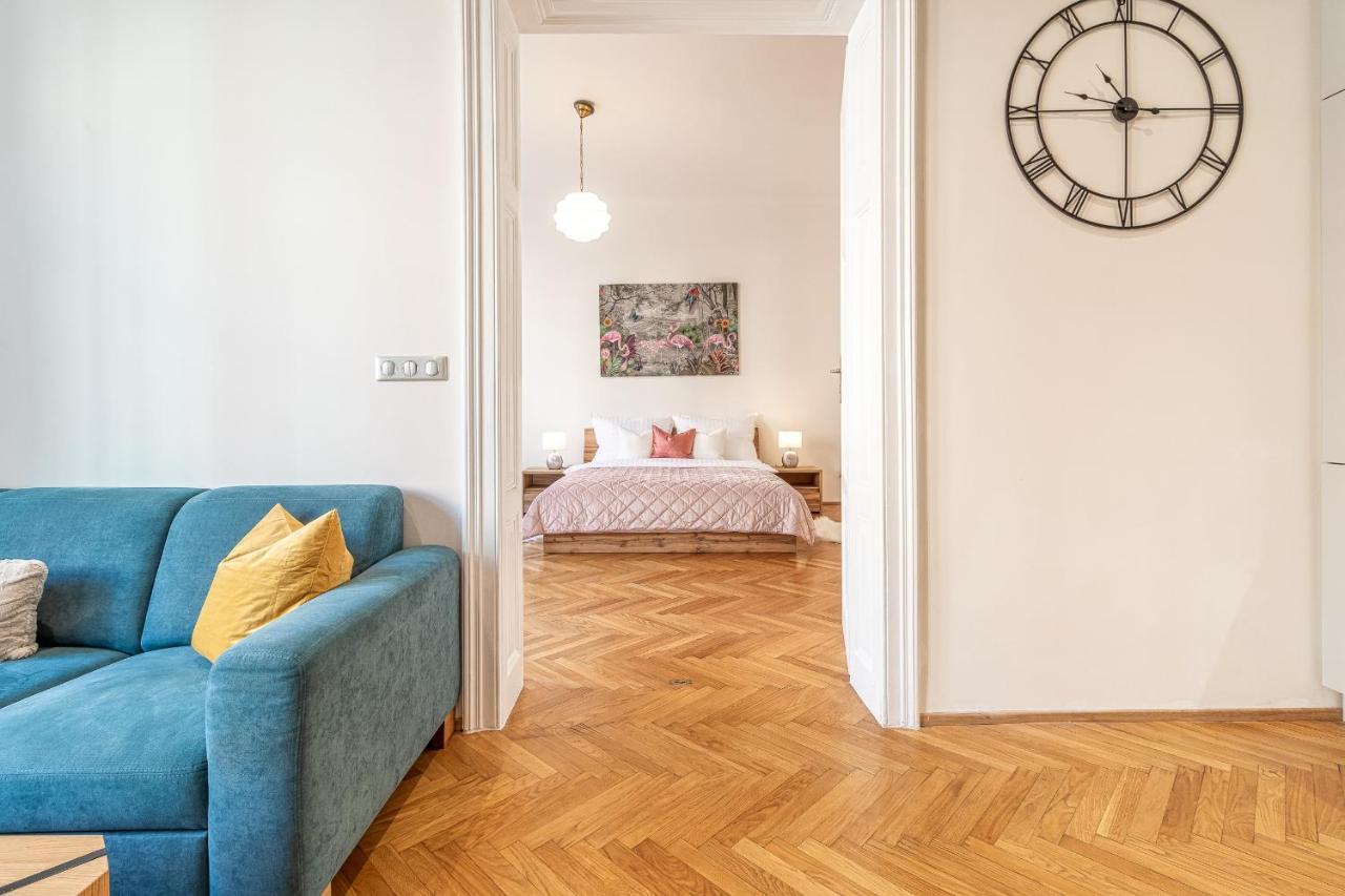 Stylish Luxury Flat In Old Town Apartment Bratislava Exterior photo